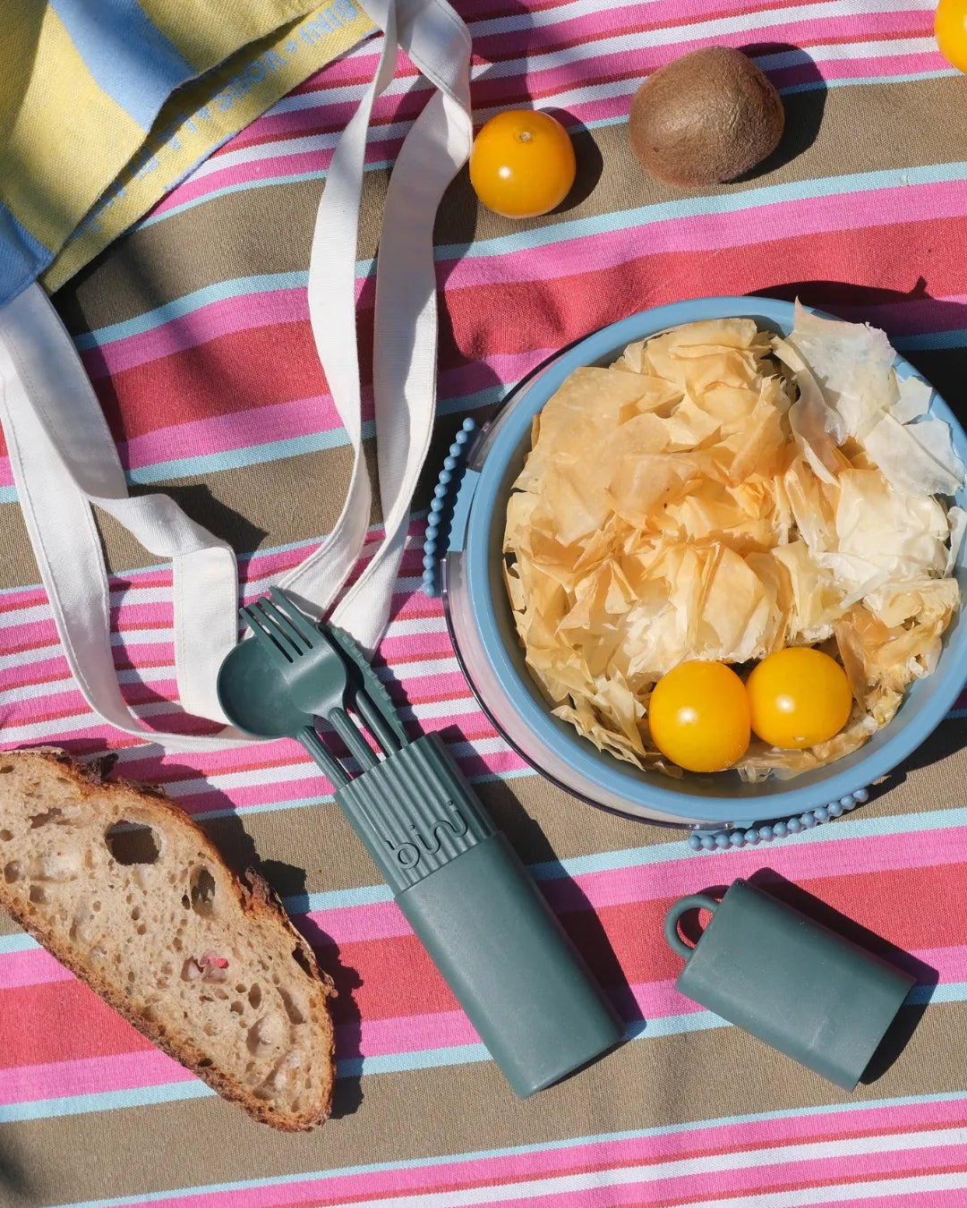 bini binikit kit de couverts reutilisable en picnic 11zon 1feea153 f32b 427b a554 30c7d4454ebe