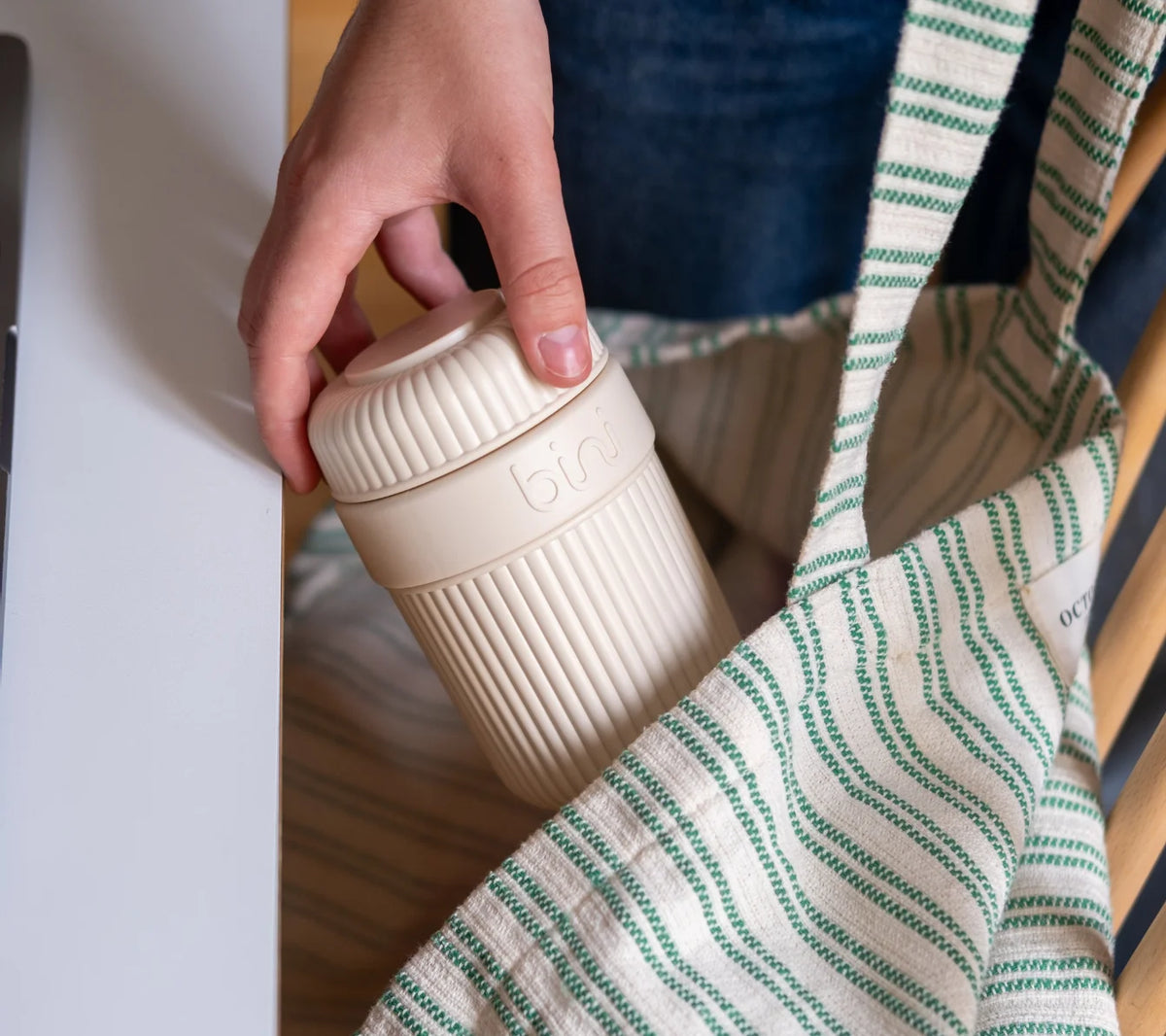 bini binimug bicolore bleu creme mug nomade