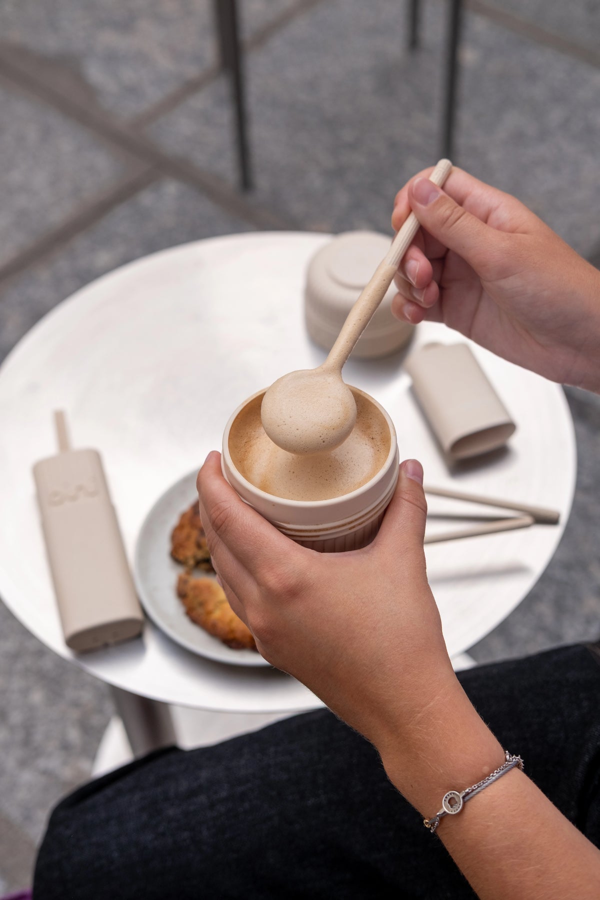 bini contenants couverts creme